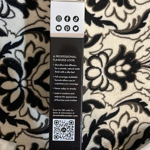 ‼️NWT‼️Airbrush Foundation - Picture 4 of 4